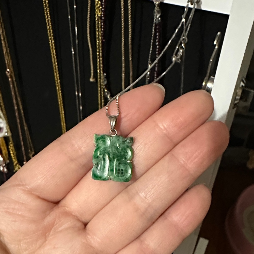 Authentic A jade Qing dai Stylish Jade Green Pendant Necklace